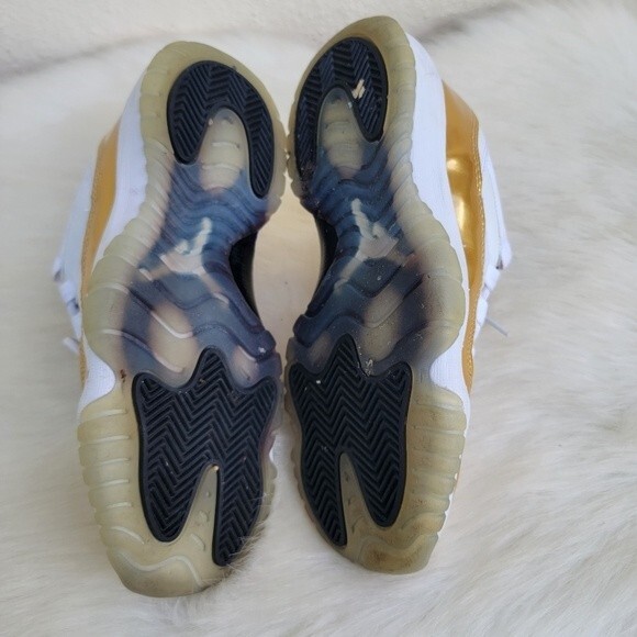 Nike Air Jordan 11 Retro Low Closing Ceremony size boys sz4/wmns sz 6 - Picture 5 of 6